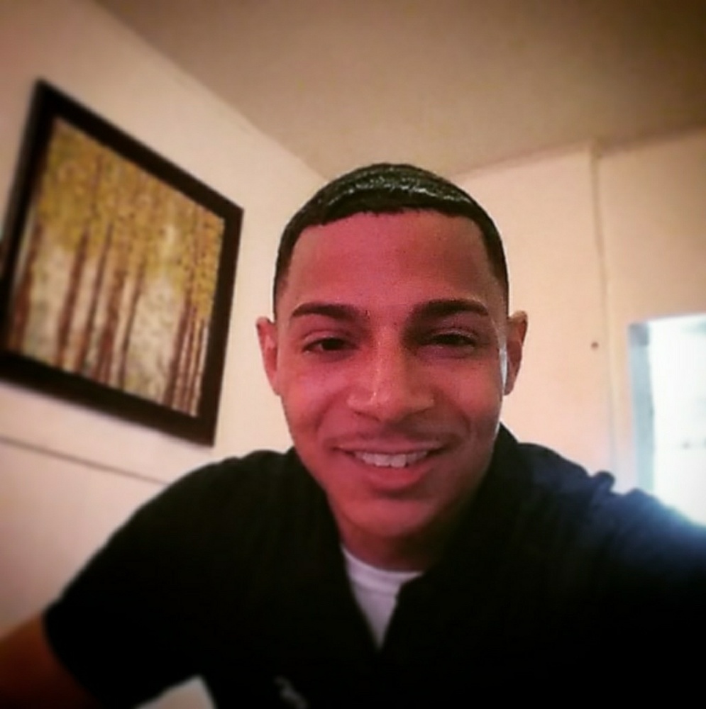 Meet your Posher, Emanuel